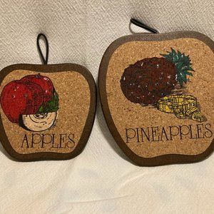 Vintage – 1981 House of Lloyd Wood & Cork Hot Pad Trivets/Plaques Set of 2
